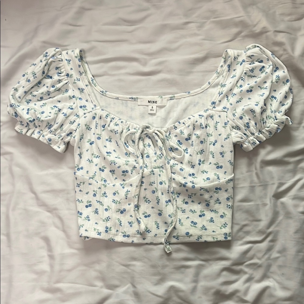 MINE White and Blue Puff Sleeve Crop Blouse